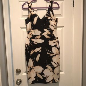 Floral Knee Length Dress 👗